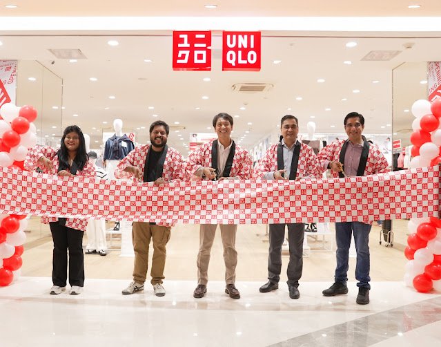 UNIQLOतरफमबईतलइनऑरबटमल